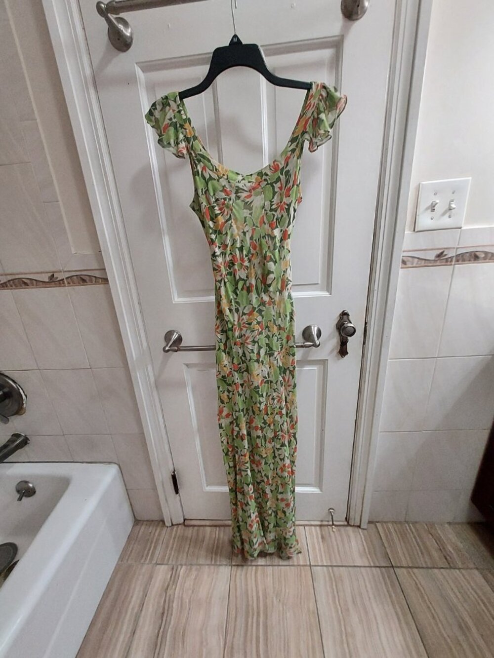 Realisation Par Lila Green Meadow Maxi Floral Sleeveless Scoop Neck Dress - Picture 2 of 10